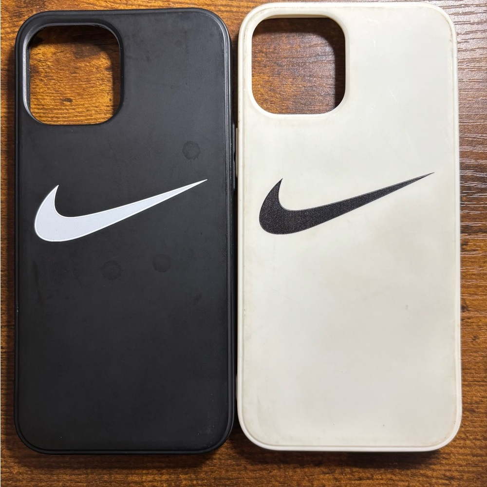 12 pro max Phonecase . - Picture 4 of 4